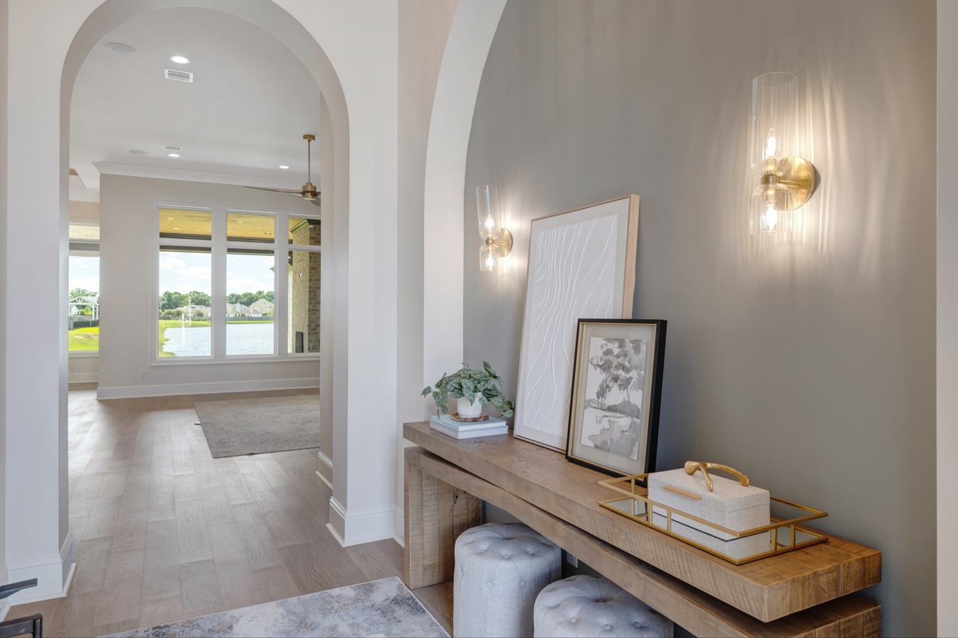 301 Abercrombie Way photo 2