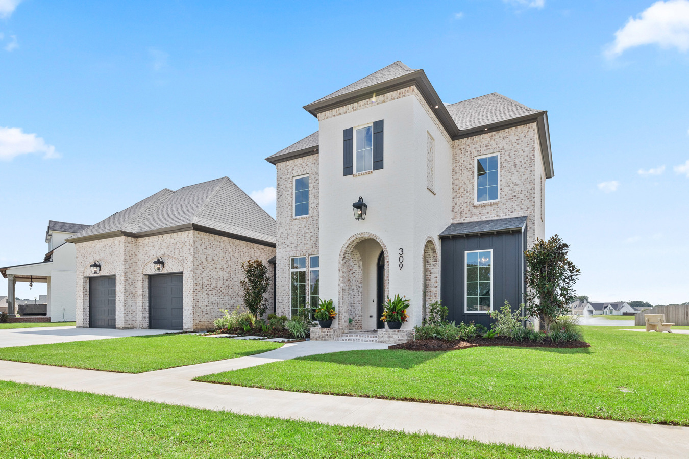 309 Abercrombie Way photo 1